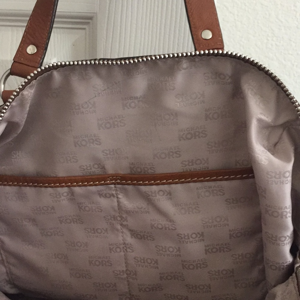 MICHAEL KORS Leather Purse - Picture 2 of 3